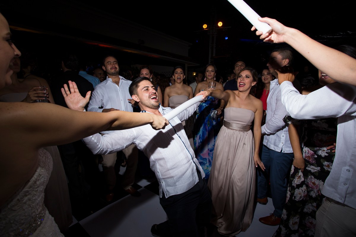 Maria &amp; RodrigoBaja Resolución471