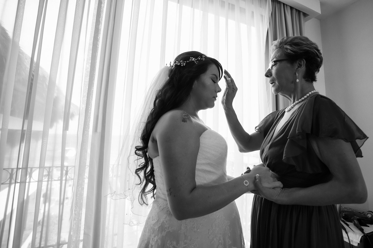 Eli & Daniel Baja resolución 37