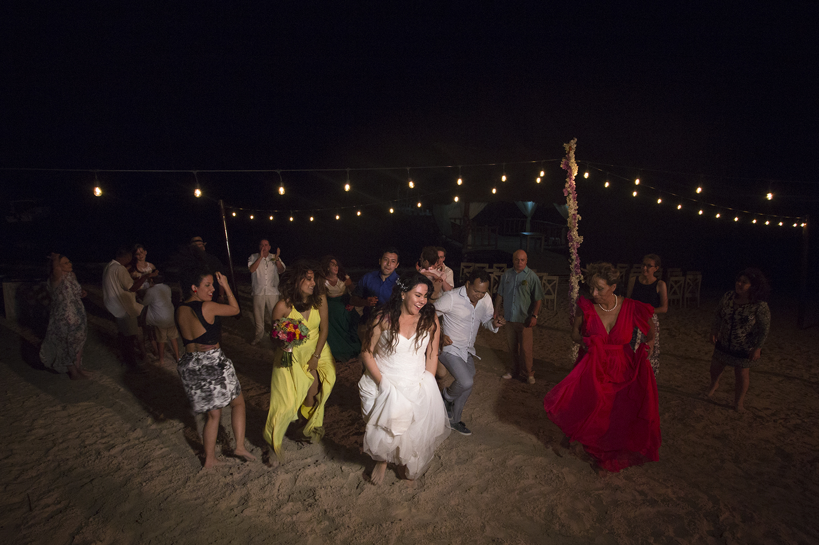 Eli &amp; Daniel Baja resolución 477