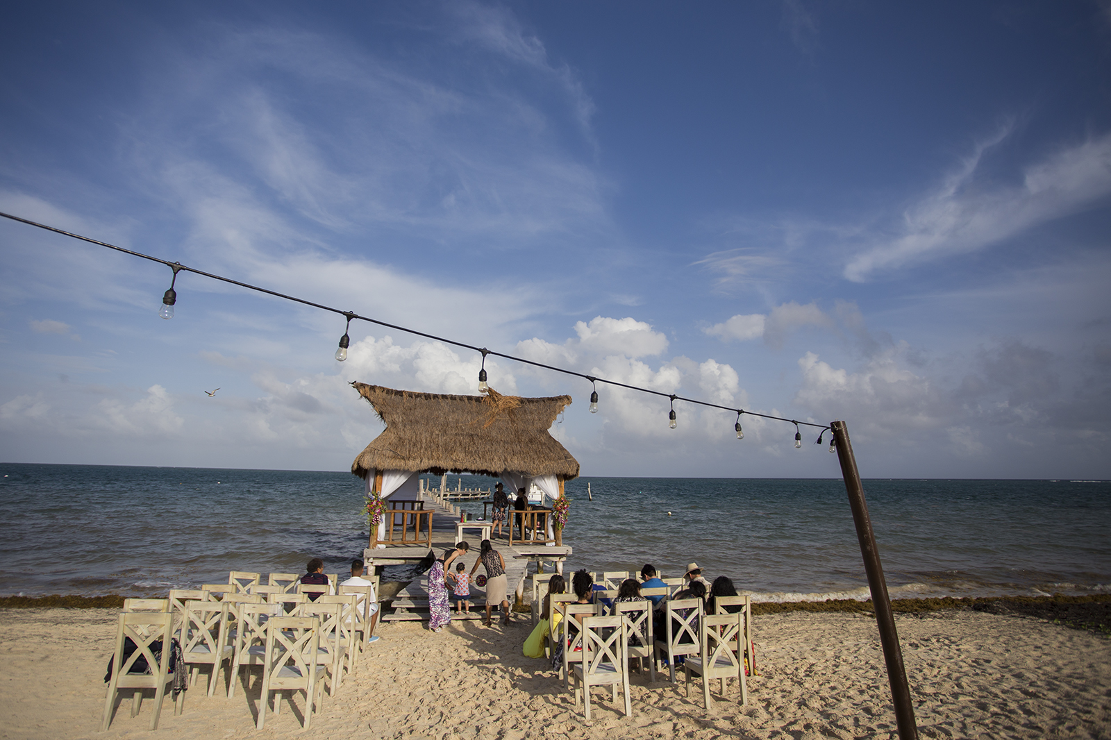 Eli &amp; Daniel Baja resolución 59